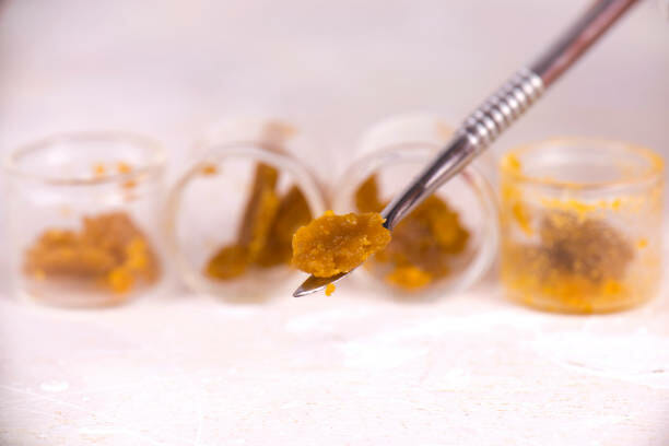 Cannabis shatter online in Canada | Green Leaf Express Canada